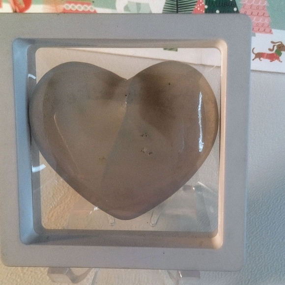 Druzy Agate Heart Crystal with Wood Display Case - Picture 3 of 4